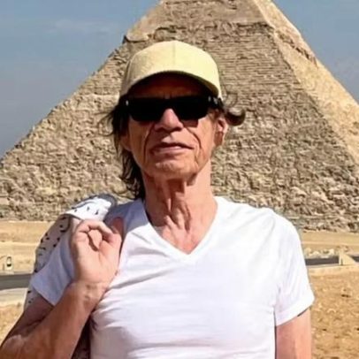 Mick Jagger abre álbum de fotos no Egito e recebe comentário divertido de Lucas