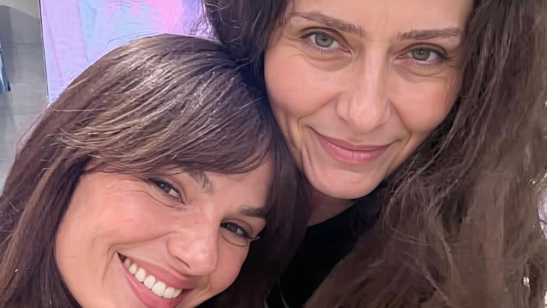 Maria Fernanda Cândido e Isis Valverde se encontram em festa pré-Oscar