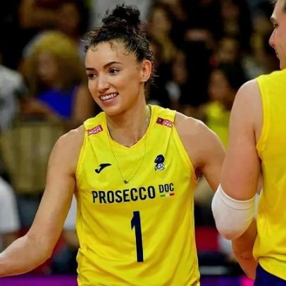 Conegliano tranquiliza fãs ao descartar lesão de Gabi Guimarães