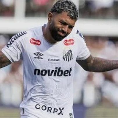 Santos x Corinthians: Gabigol faz gol após erro de Gabriel Paulista