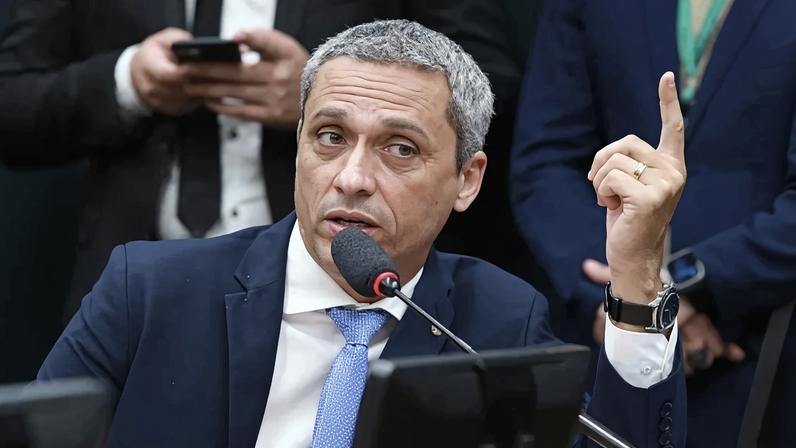 STF: 2 votos favorecem Gayer em caso de ofensas a Kajuru