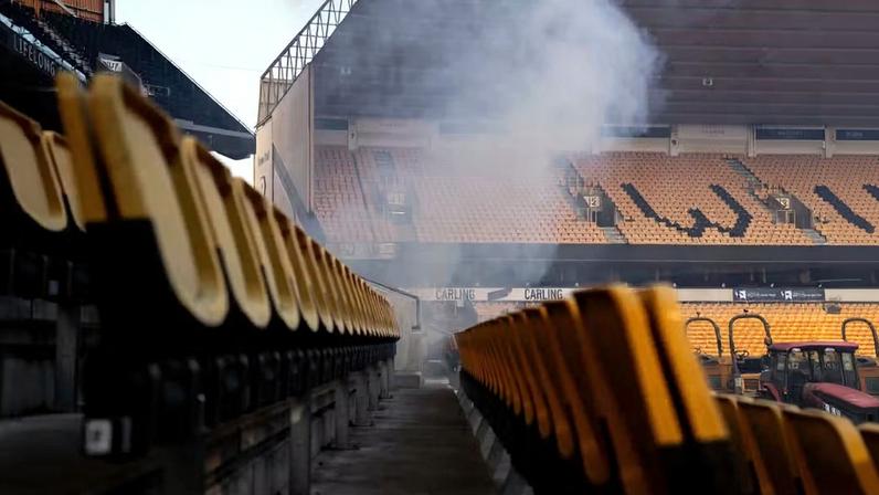 Clubes como o Wolverhampton lançaram a Champions League do Ar Limpo — Foto: Getty Images