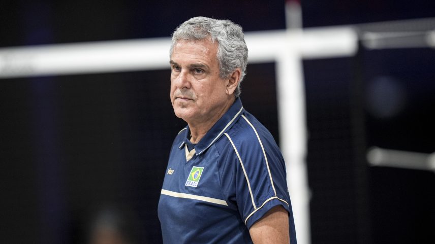 Zé Roberto Guimarães na final da Liga das Nações Feminina de 2025 — Foto: Beyza Comert/Anadolu via Getty Images