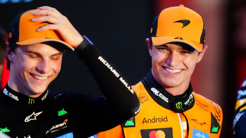 Oscar Piastri e Lando Norris, pilotos da McLaren — Foto: David Davies/PA Images via Getty Images