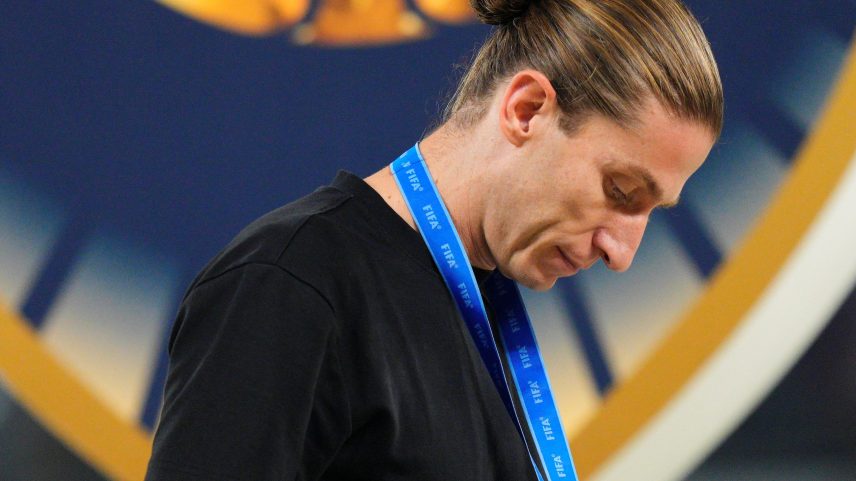 Filipe Luís foi vice-campeão da Copa Intercontinental com o Flamengo — Foto: Jose Breton/Pics Action/NurPhoto via Getty Images