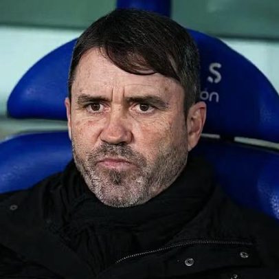 Coudet encerra contrato com o Alavés; River Plate observa possível acerto