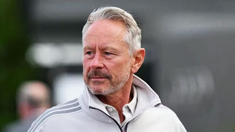 Jonathan Wheatley, chefe da Audi, no GP da Austrália da F1 em 2026 — Foto: Simon Galloway/LAT Images