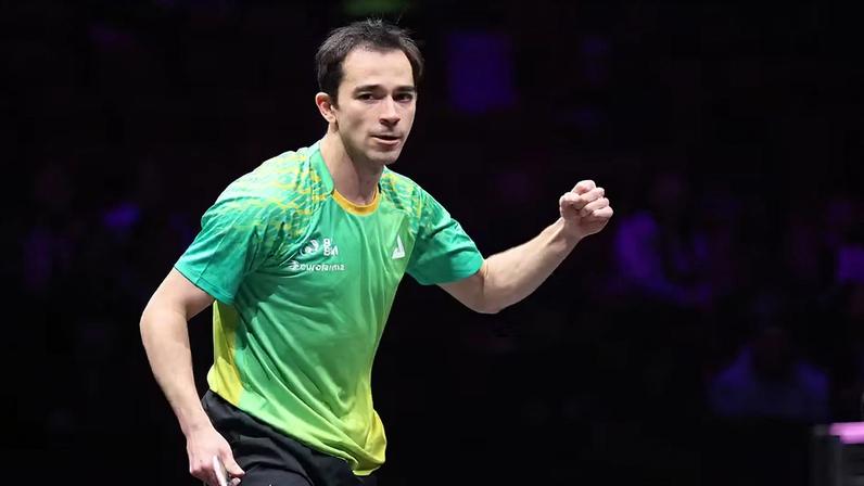 Hugo Calderano celebra vitória — Foto: Getty Images