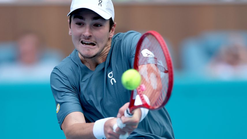 João Fonseca vence na 1ª rodada do Miami Open — Foto: Matthew Stockman/Getty Images