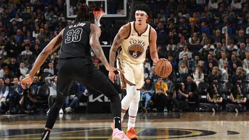 Gui Santos é o cestinha na vitória dos Warriors sobre os Nets — Foto: Getty Images