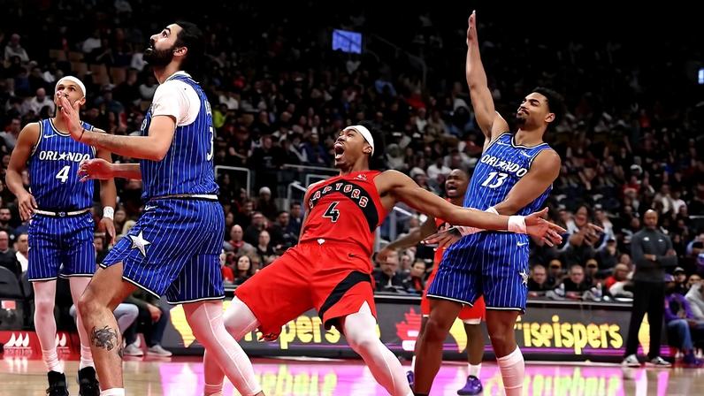 Scottie Barnes pontua durante a incrível sequência de 31 a 0 — Foto: Steve Russell/Toronto Star via Getty Images