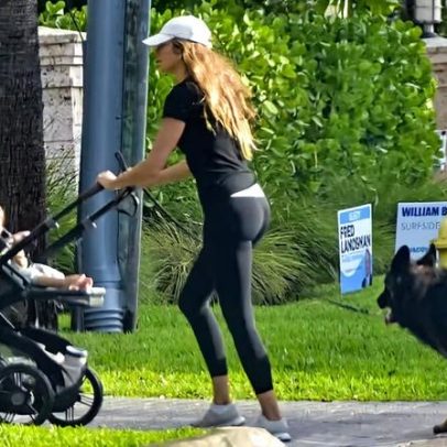 Caçula de Gisele Bündchen aparece sorridente em passeio com mãe e pets