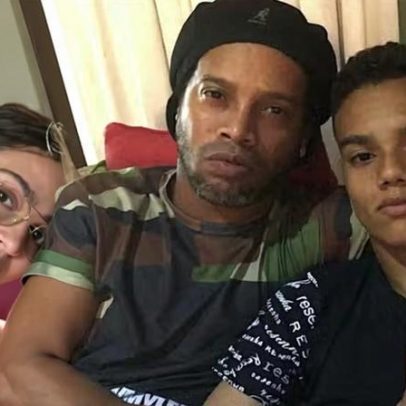 Giullia Buscaccio comenta ter Ronaldinho Gaúcho como avô da sobrinha