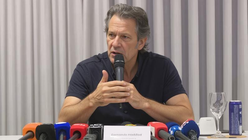O ex-ministro da Fazenda, Fernando Haddad (PT), em entrevista nesta sexta-feira (20) para falar da sua pré-candidatura ao governo de São Paulo em 2026. — Foto: Reprodução/GloboNews