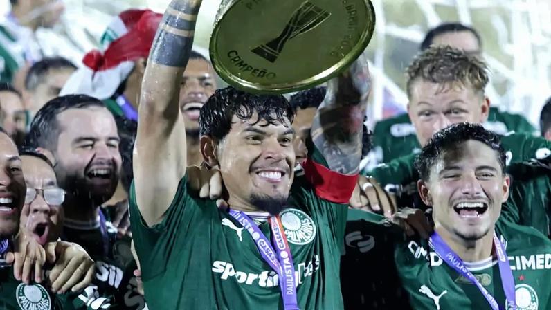 Gustavo Gómez se tornou o maior campeão da história do Palmeiras (Foto: Fernando Vieira Sá/ Agência F8/Gazeta Press)