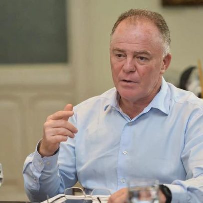 Casagrande aponta impactos globais da guerra e pede diálogo
