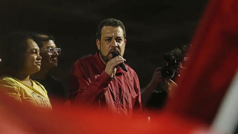 Atual partido de Boulos pode sofrer punições da cláusula de barreira se perder Boulos e outros líderes. (Foto: Paulo Pinto/Agência Brasil)