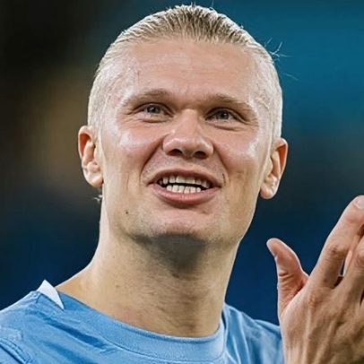 Haaland compra o livro mais caro da Noruega e doa à biblioteca local