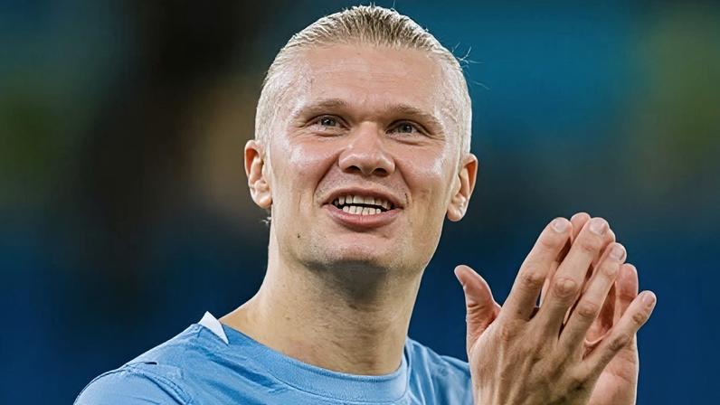 Haaland compra o livro mais caro da Noruega e doa à biblioteca local