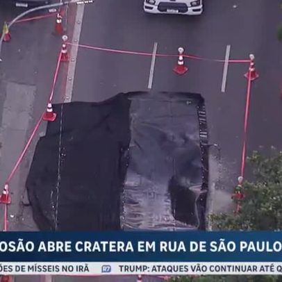 Cratera se abre na Rua da Consolação, em São Paulo