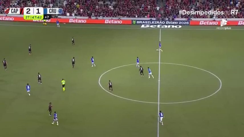 Assista à íntegra de Athletico-PR 2 x 1 Cruzeiro com R7 e Desimpedidos