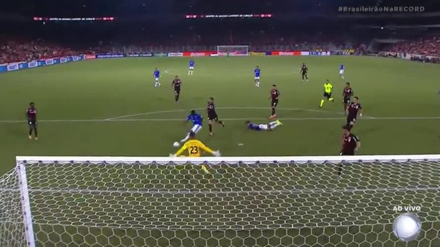 Athletico-PR 2 x 1 Cruzeiro: confira os gols do jogo na narração de Cleber Machado