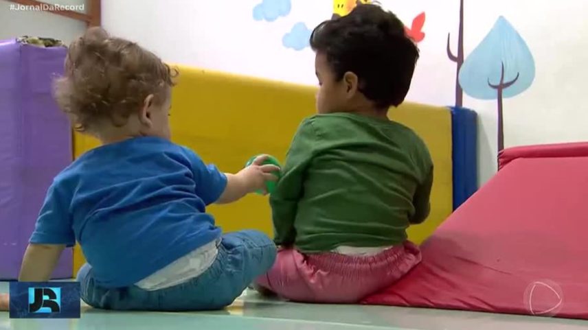 Crianças têm mais chances de concluir ensino médio e superior ao frequentar creche, diz pesquisa