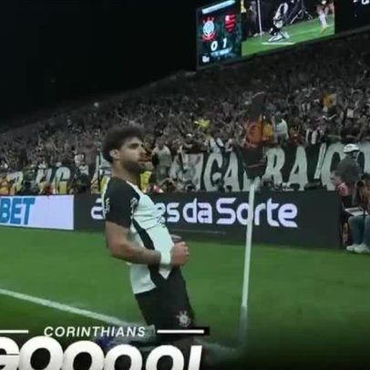 Corinthians empata após passe de Memphis para Bidu cruzar para Yuri