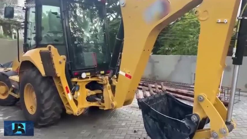 Quadrilha que roubava tratores e retroescavadeiras é presa em SP