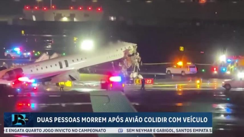 Duas pessoas morrem após avião colidir com veículo em aeroporto de Nova York