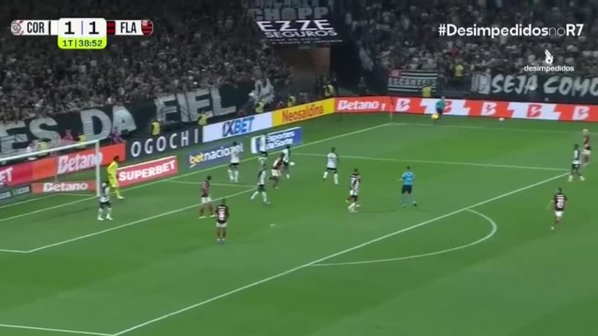 Assista à íntegra de Corinthians 1 x 1 Flamengo com R7 e Desimpedidos