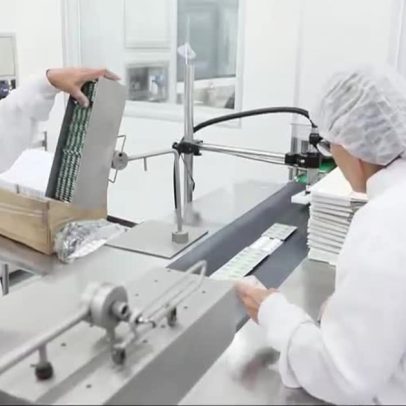 Brasil inicia produção 100% nacional de remédio para transplantes no SUS