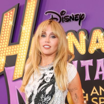 Miley Cyrus celebra especial de Hannah Montana, comemora alegria