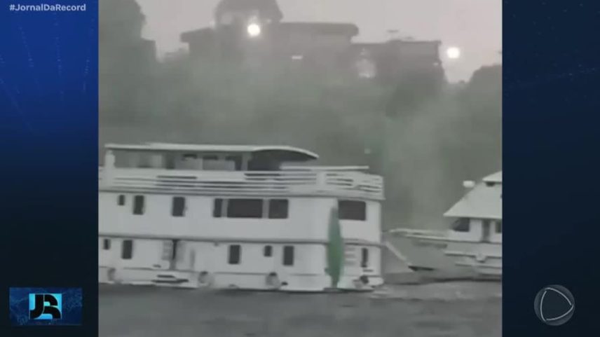 Minuto JR: Redemoinho se forma sobre o Rio Negro durante forte chuva em Manaus