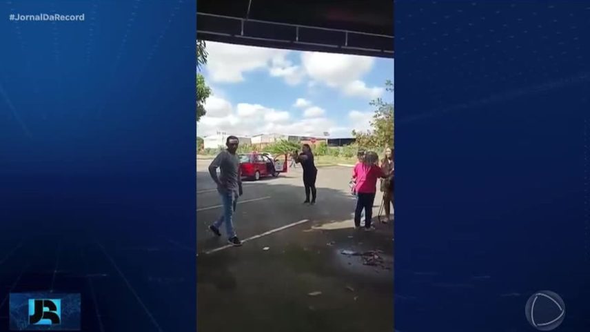 Mulher atropela quatro pessoas durante prova prática para a CNH