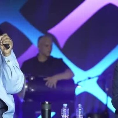 Péricles e Ferrugem lotam show na turnê conjunta no Rio de Janeiro