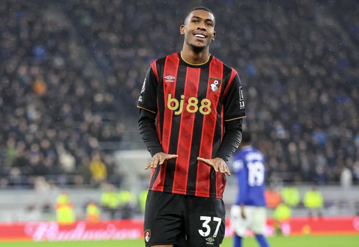 Rayan entra no radar de Ancelotti e movimenta disputa por vaga na Seleção