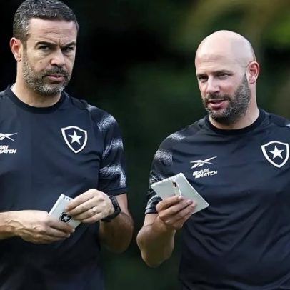 Botafogo inicia conversas com Franclim Carvalho, ex-auxiliar de Artur Jorge