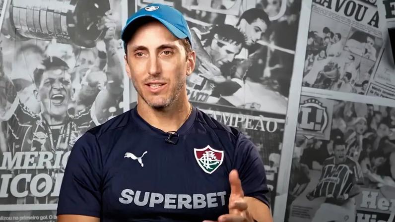 Zubeldía em entrevista no CT do Fluminense (Foto: Reprodução/FluTV)