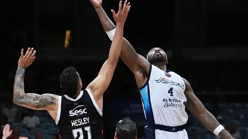 Perry foi o cestinha da partida entre Flamengo e Astros de Jalisco com 31 pontos (Foto: Reprodução / Instagram)