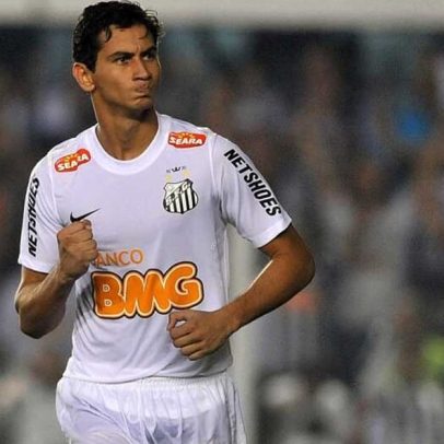 Santos vence o Corinthians 3 a 1 em Brasileirão 2009 com show de Ganso na Vila