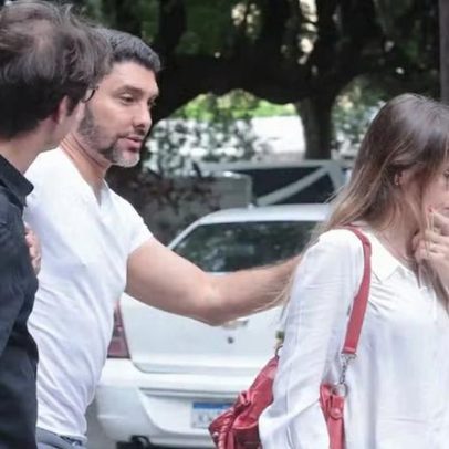 Corpo de Dennis Carvalho é velado no Rio; familiares e amigos se despedem