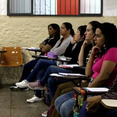 Cursinhos populares podem aderir à rede de apoio federal até dia 4