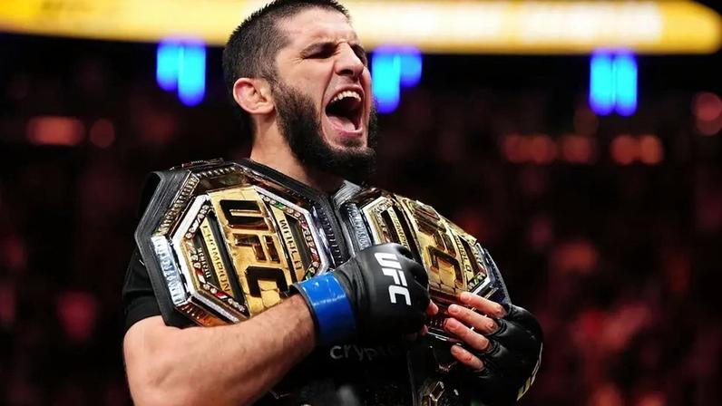 Islam ganhou títulos do UFC em duas divisões (Foto: Reprodução Instagram islam_makhachev)