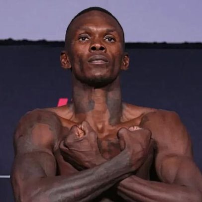 Adesanya e Pyfer aprovam pesagem no UFC Seattle; confira resultados