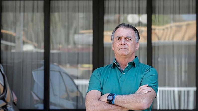 Moraes determina que Bolsonaro volte a usar tornozeleira