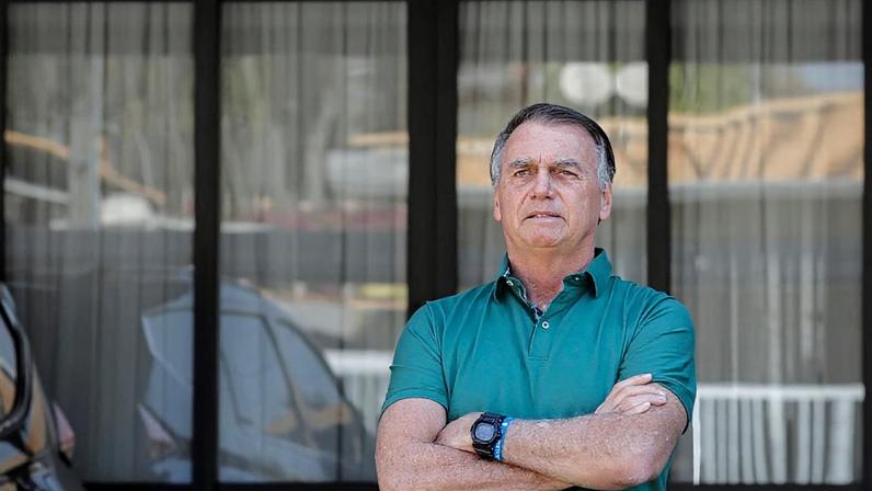 Ex-presidente receberia o governador Jorginho Mello e os deputados federais Luciano Zucco e Caroline de Toni no mês de abril