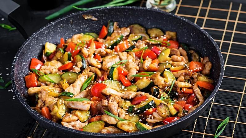 Jantar saudável: 3 receitas leves e práticas para o dia a dia