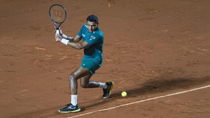 Monteiro vira o jogo e avança no challenger de Santiago