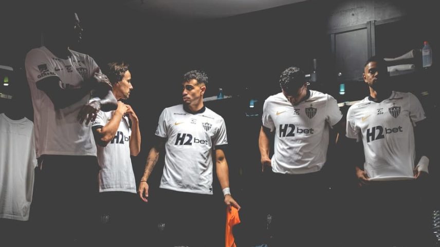 Jogadores no Atlético no vestiário (Foto: Pedro Souza / Atlético)